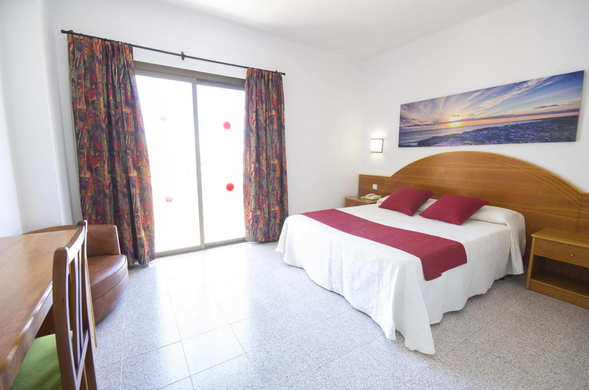 Hotel Brisa - Adults Only San Antonio  Exterior foto